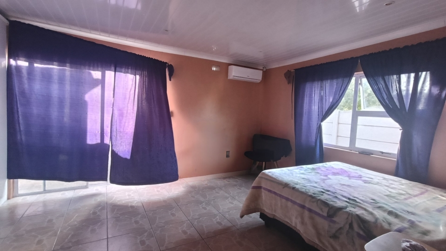 4 Bedroom Property for Sale in Sunset Glen Western Cape